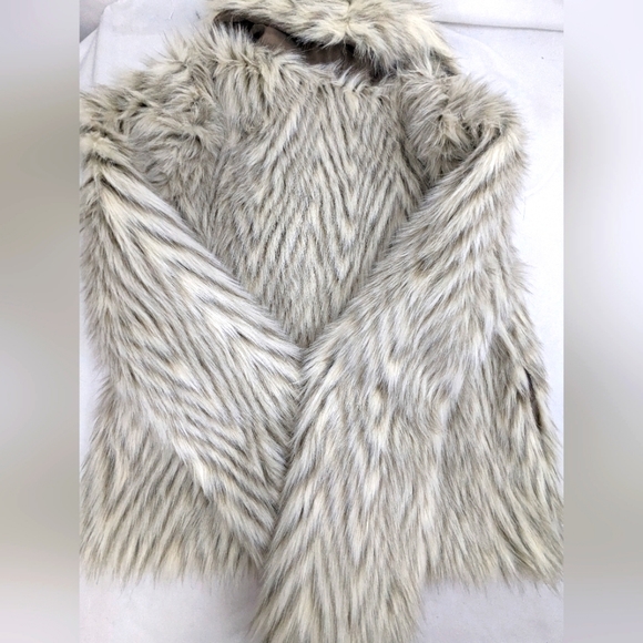 Say What Charlotte Russe NWT Faux Fur Jacket Off White & Grey Large Bag 20 - Picture 6 of 9